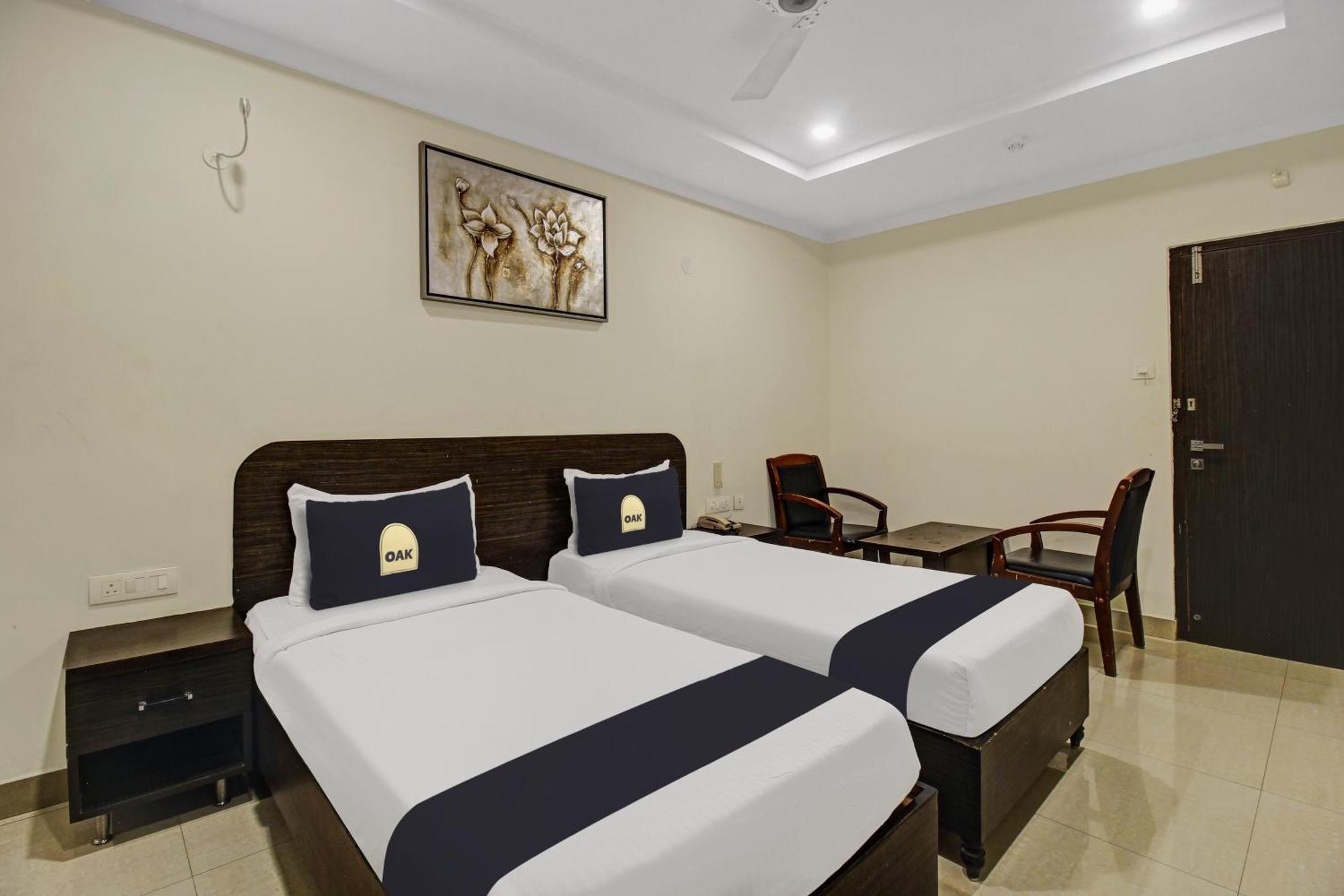 Super Townhouse Oak Lb Nagar Ramoji Hotel Hyderabad Bagian luar foto