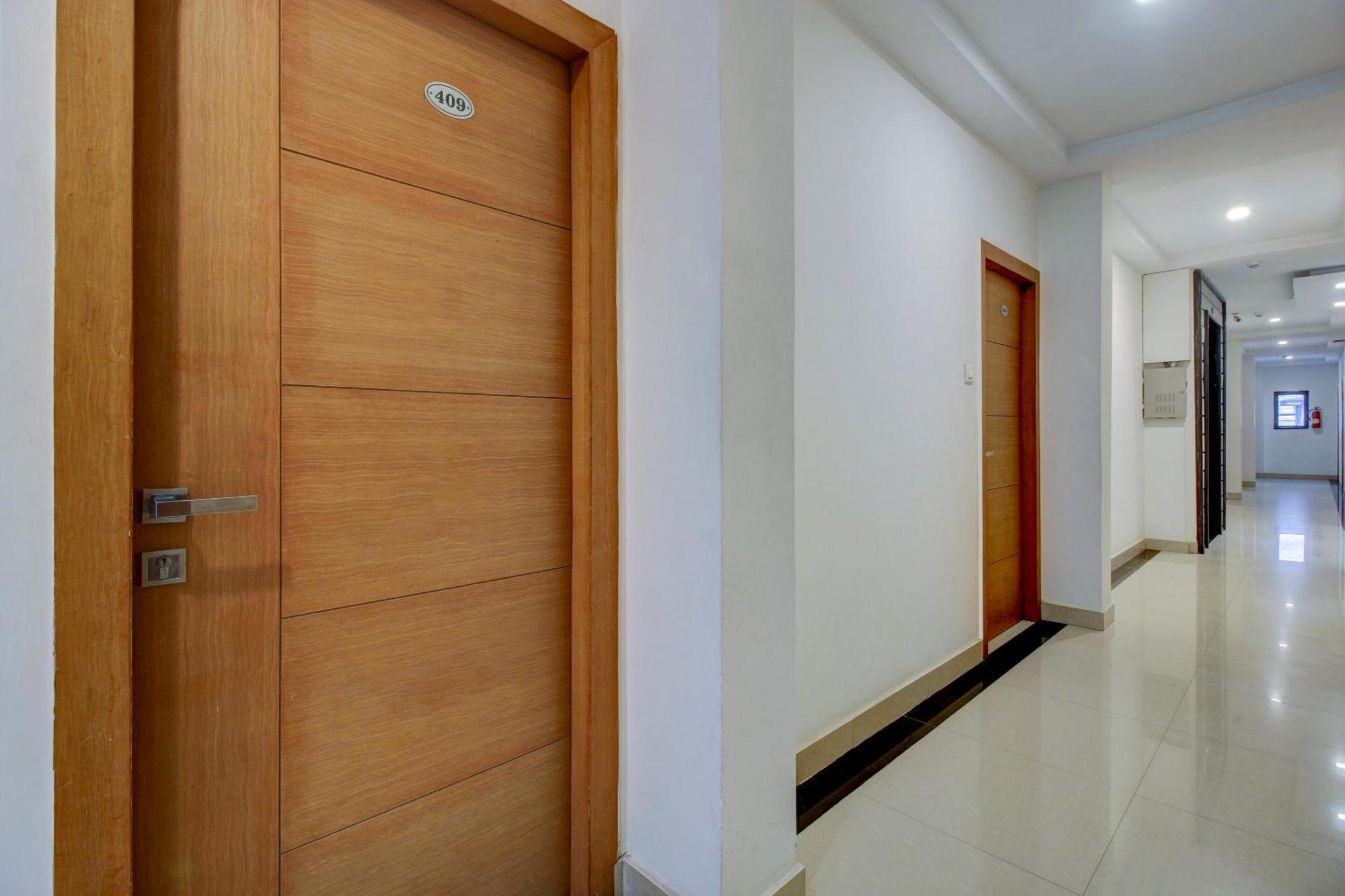 Super Townhouse Oak Lb Nagar Ramoji Hotel Hyderabad Bagian luar foto