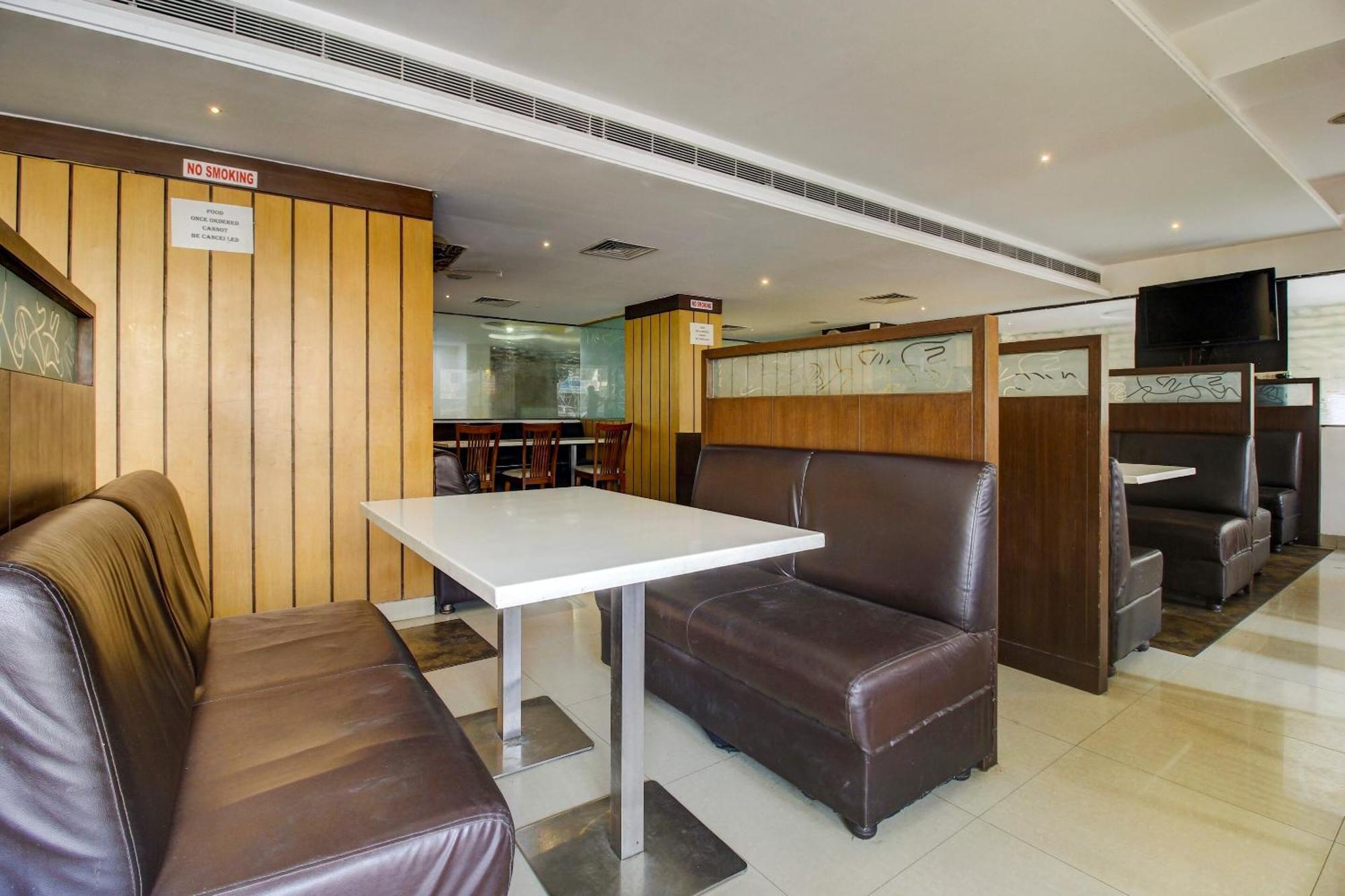 Super Townhouse Oak Lb Nagar Ramoji Hotel Hyderabad Bagian luar foto